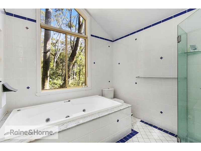 7 Daley Avenue, Daleys Point NSW 2257