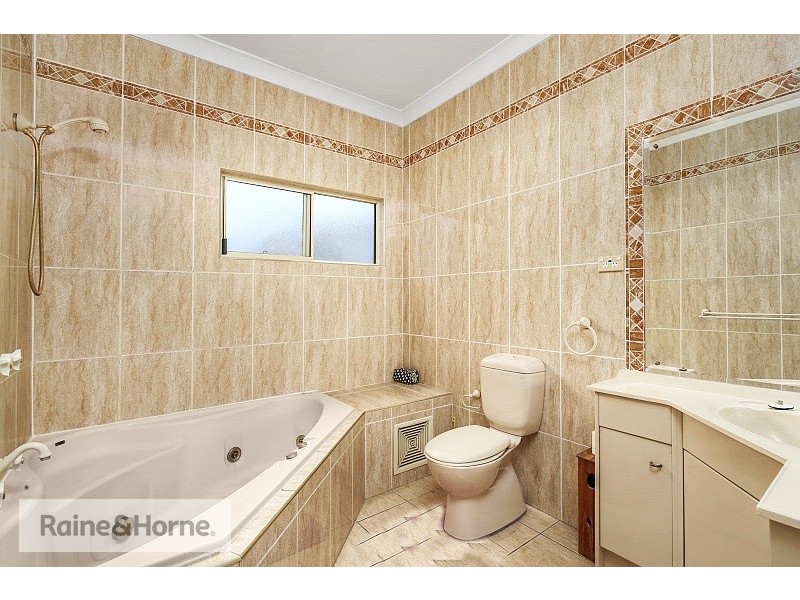 7 Dorothy Avenue, Woy Woy NSW 2256