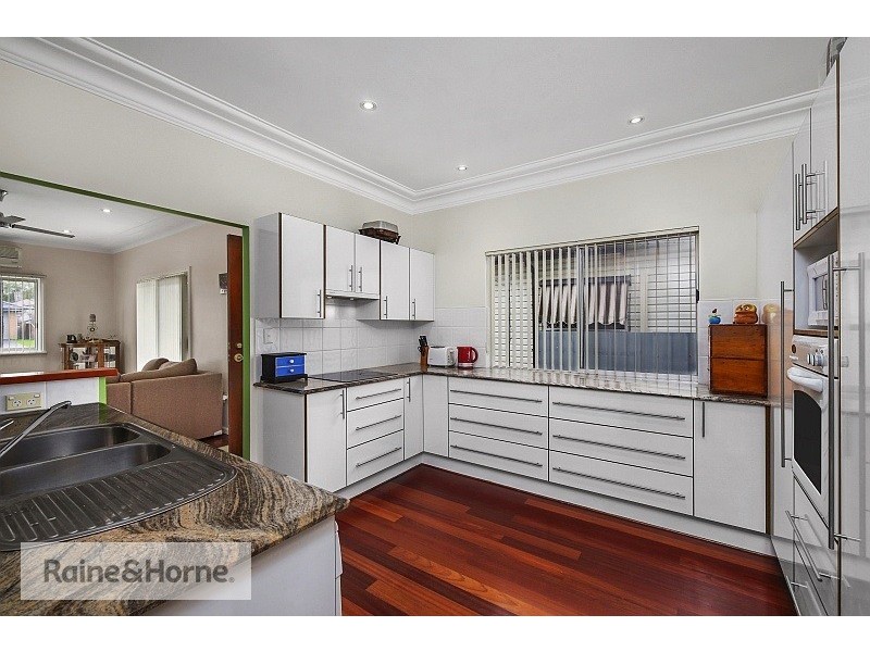 7 Dorothy Avenue, Woy Woy NSW 2256