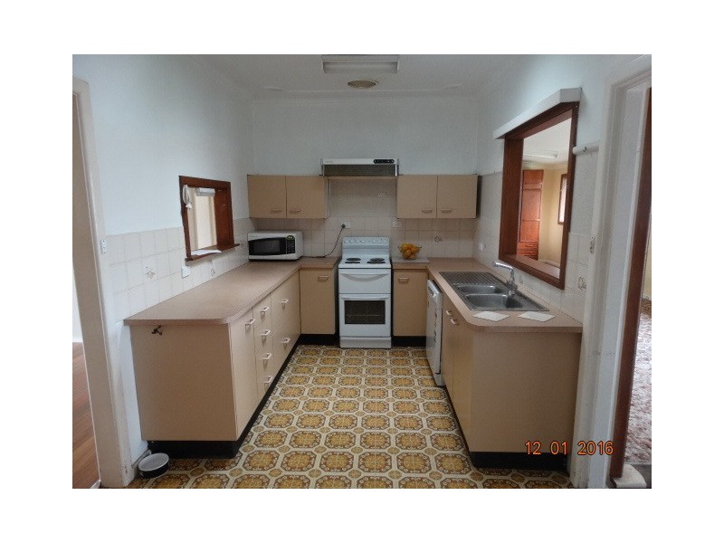 10 Miami Avenue, Woy Woy NSW 2256