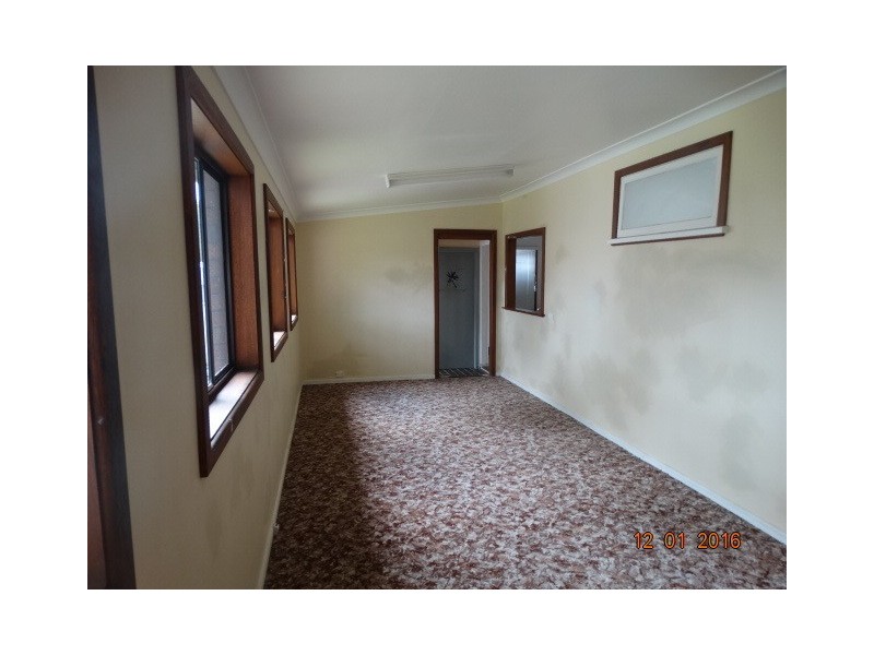 10 Miami Avenue, Woy Woy NSW 2256