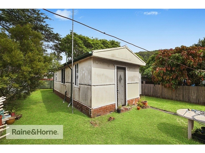 15 Myall Street, Ettalong Beach NSW 2257