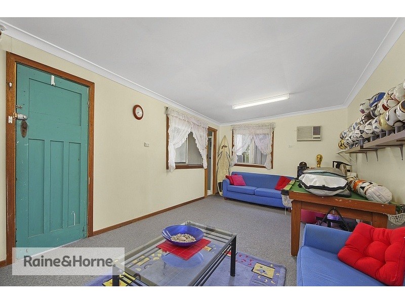 110 Gallipoli Avenue, Umina Beach NSW 2257