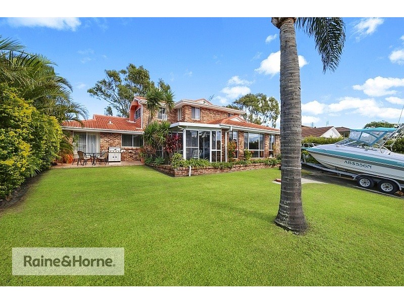 21 Helmsman Boulevard, St Huberts Island NSW 2257