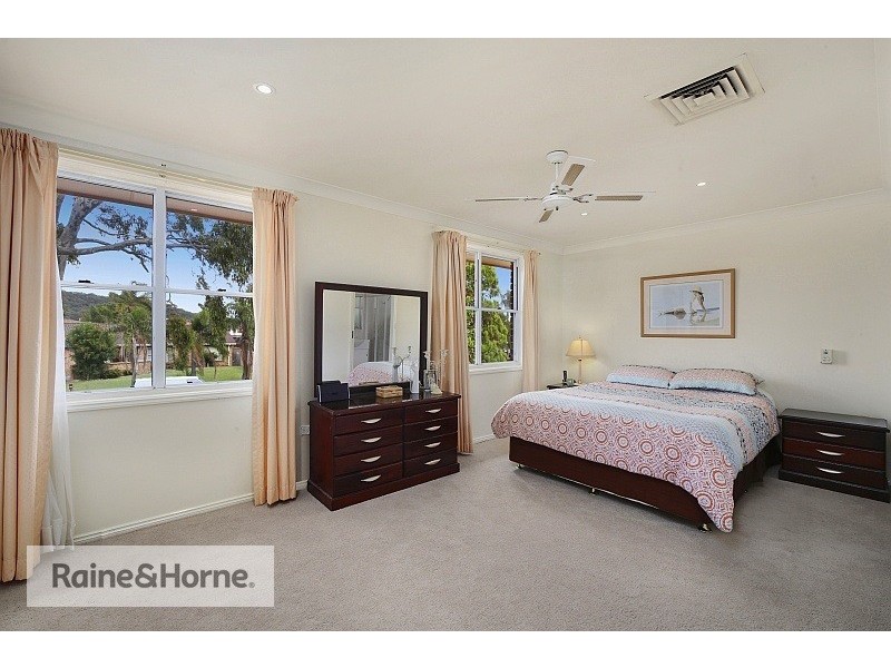 21 Helmsman Boulevard, St Huberts Island NSW 2257