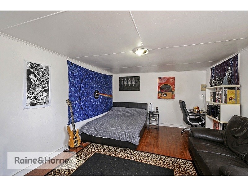 100 Watkin Avenue, Woy Woy NSW 2256