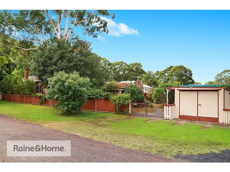135 Memorial Avenue, Ettalong Beach NSW 2257