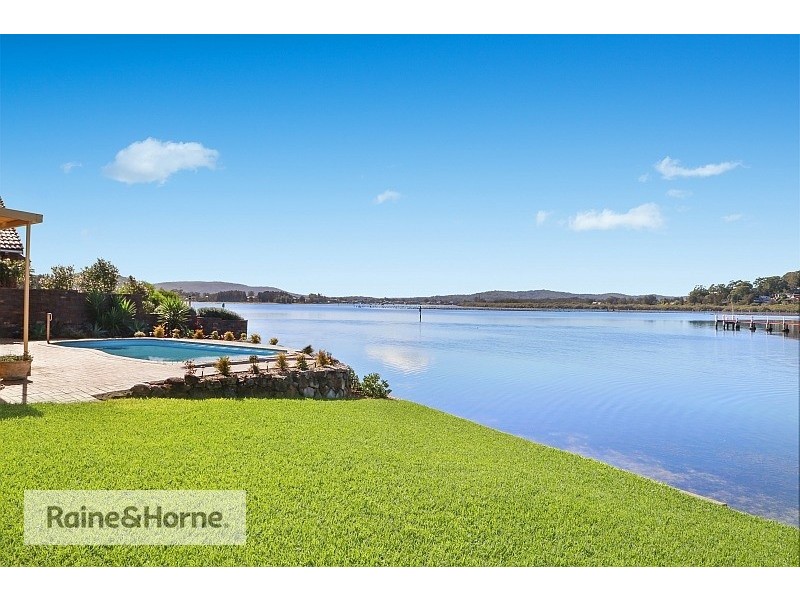 14 Skiff Place, St Huberts Island NSW 2257