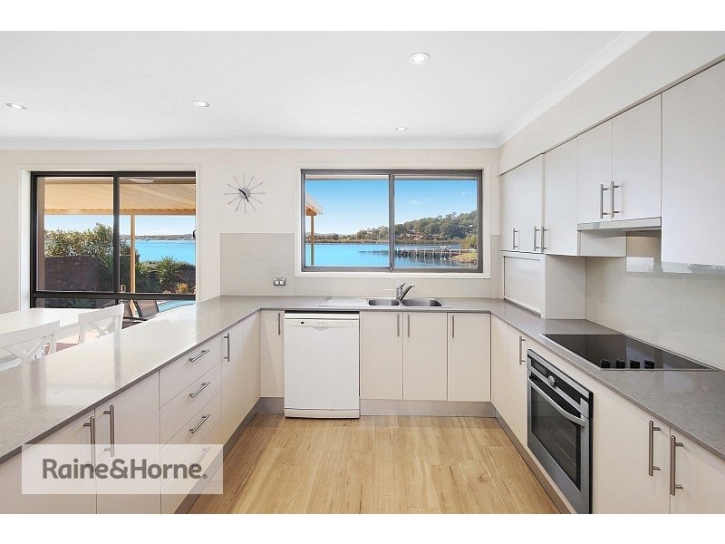 14 Skiff Place, St Huberts Island NSW 2257
