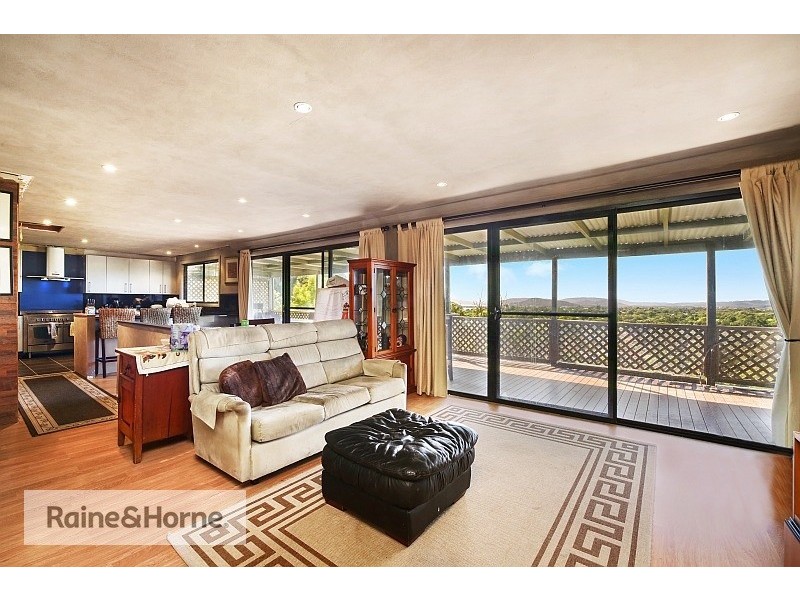 10 Timbertop Drive, Umina Beach NSW 2257