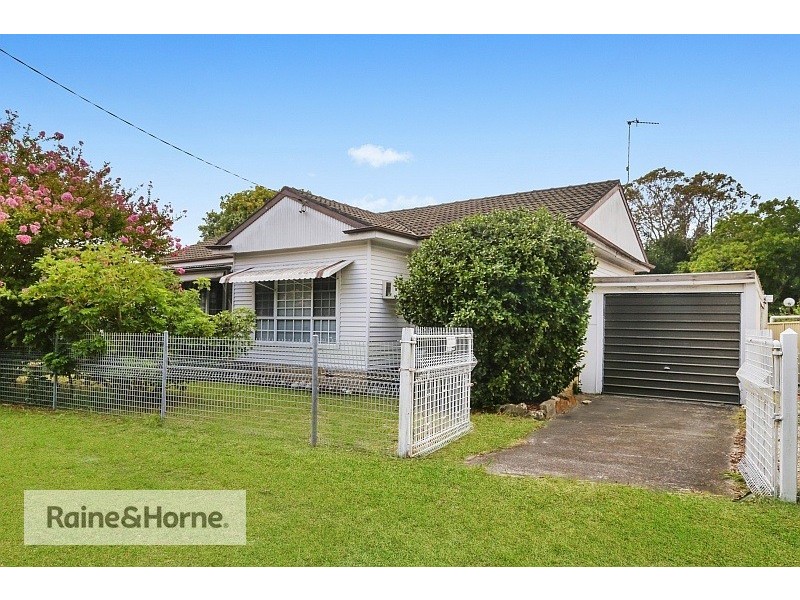 2 Station Street, Woy Woy NSW 2256
