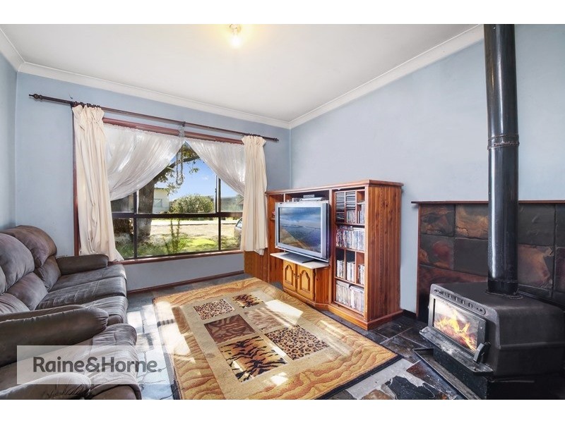 16 Oxford Street, Umina Beach NSW 2257