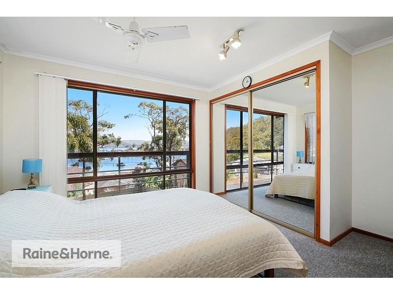 52 Yugari Crescent, Daleys Point NSW 2257