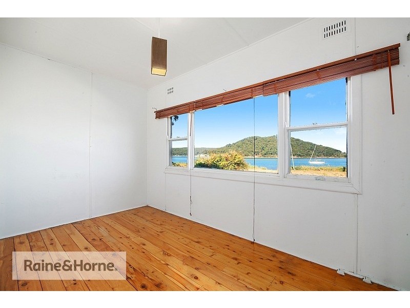 37 The Esplanade, Ettalong Beach NSW 2257