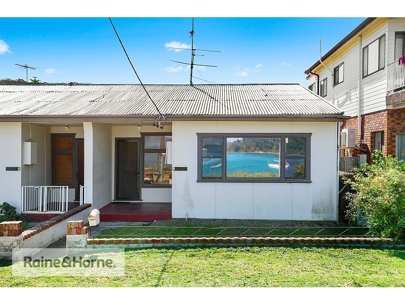 37 The Esplanade, Ettalong Beach NSW 2257