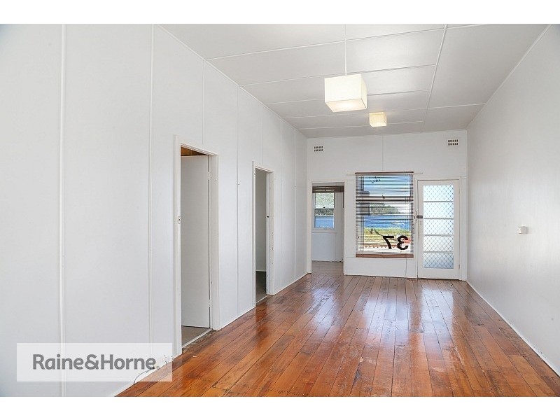 37 The Esplanade, Ettalong Beach NSW 2257