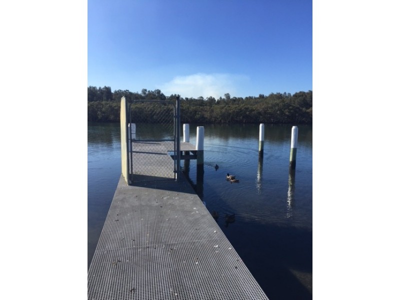 16a Beachfront Parade, St Huberts Island NSW 2257