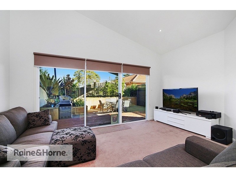 2/64 Gallipoli Avenue, Blackwall NSW 2256