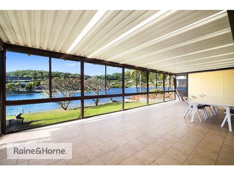 11 Helmsman Boulevard, St Huberts Island NSW 2257