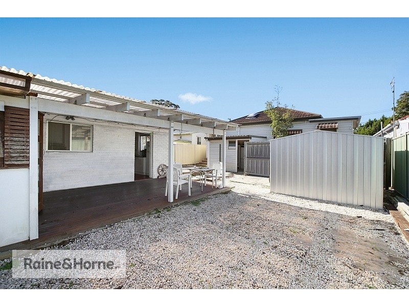 169 Memorial Avenue, Ettalong Beach NSW 2257