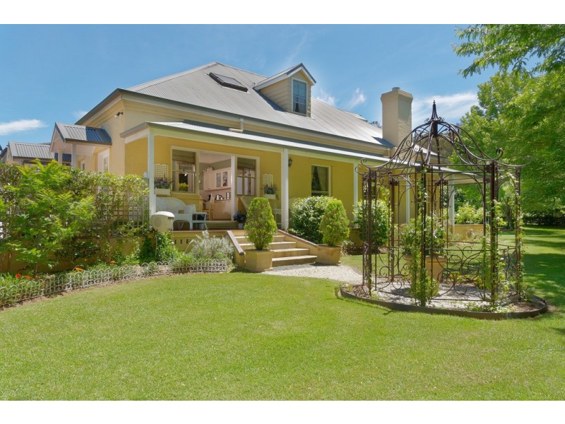 7 Burradoo Road, Burradoo NSW 2576