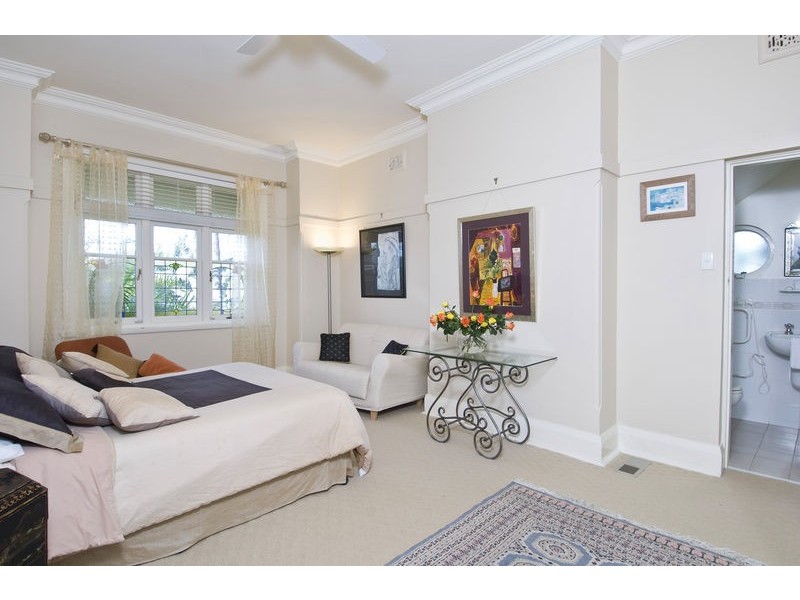 210 Raglan Street, Mosman NSW 2088