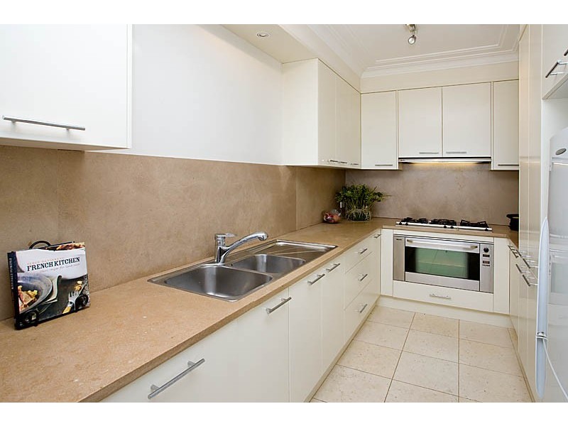 2/47 Bradleys Head Road, Mosman NSW 2088