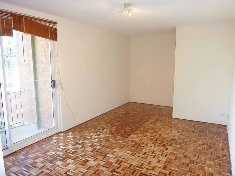 2/86 Bradleys Head Road, Mosman NSW 2088