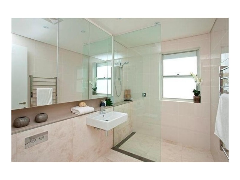 2/9 Badham Avenue, Mosman NSW 2088