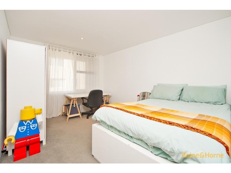 8/6 Campbell Parade, Manly Vale NSW 2093