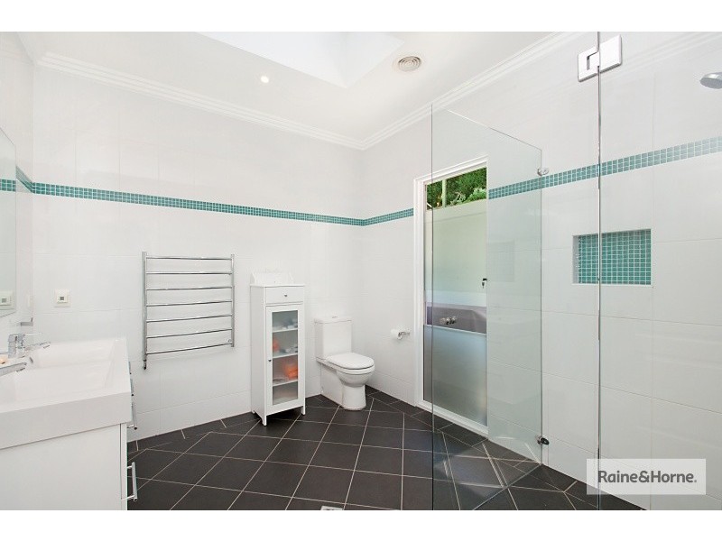 43 Peronne Avenue, Clontarf NSW 2093