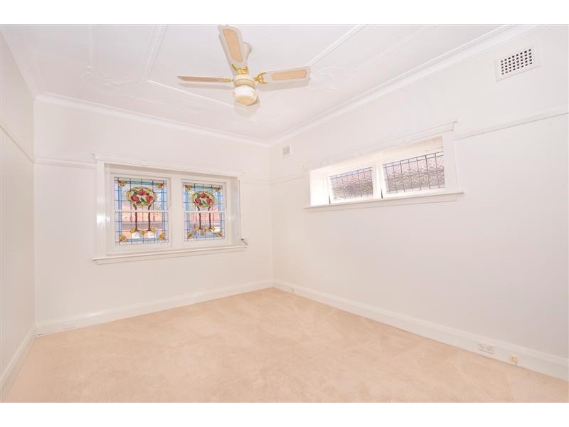 2 Sym Avenue, Burwood NSW 2134