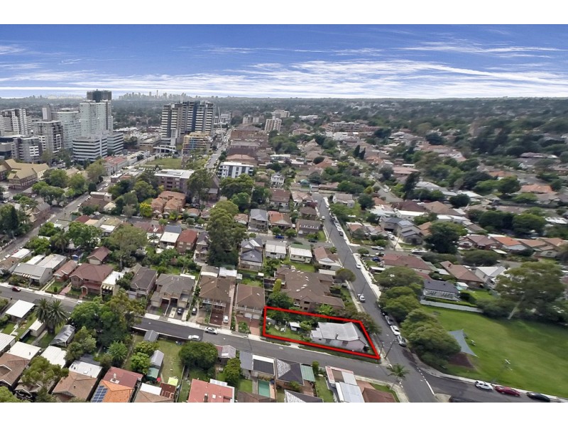9 Norwood Street, Burwood NSW 2134