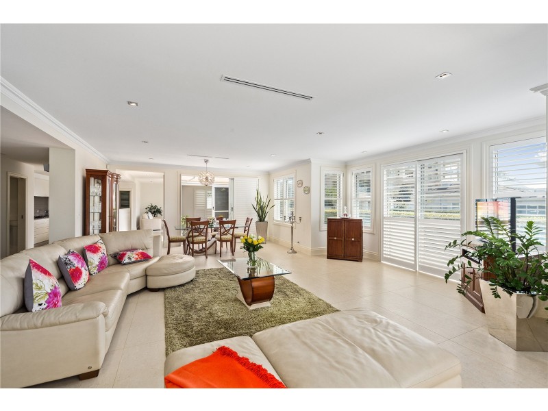 17 Vineyard Way, Breakfast Point NSW 2137