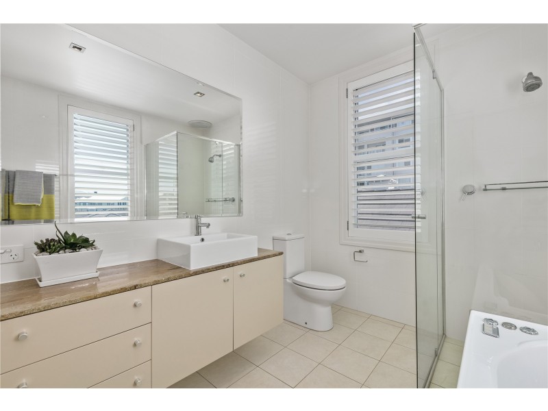 17 Vineyard Way, Breakfast Point NSW 2137