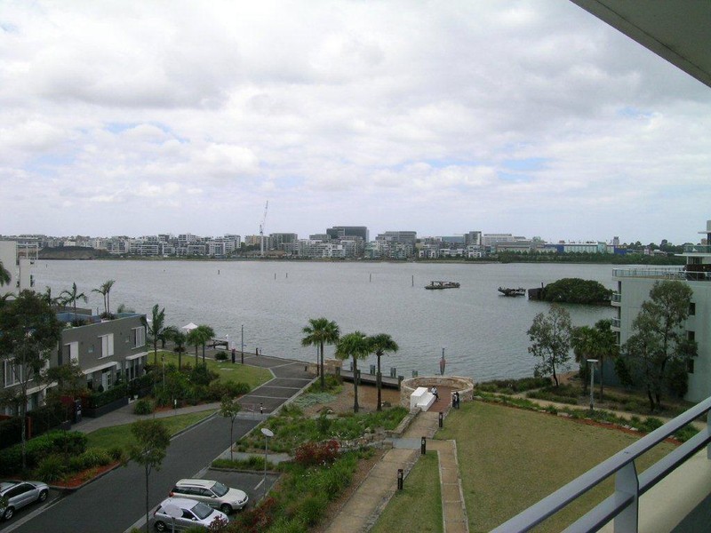 414/3 Amalfi Drive, Wentworth Point NSW 2127