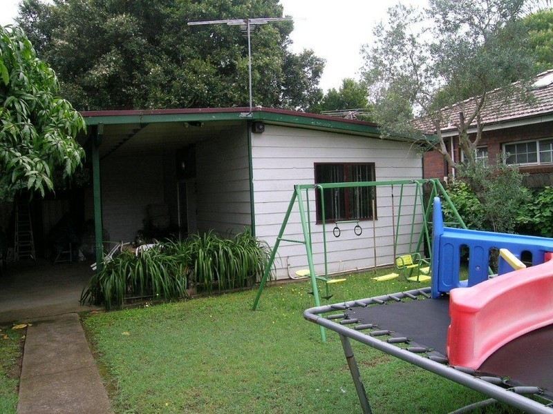 1/7 Ireland Street, Burwood NSW 2134