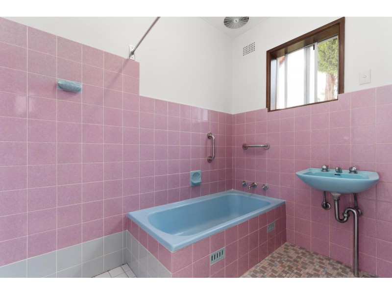 33 Wyatt Avenue, Burwood NSW 2134