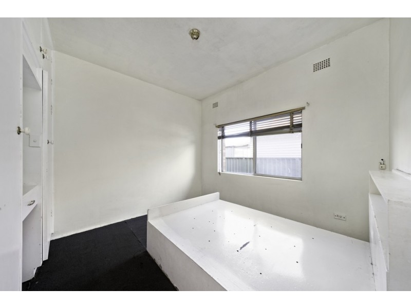 2/208-210 Burwood Road, Croydon Park NSW 2133