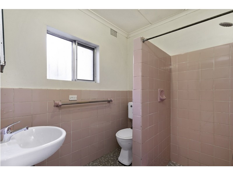 2/208-210 Burwood Road, Croydon Park NSW 2133