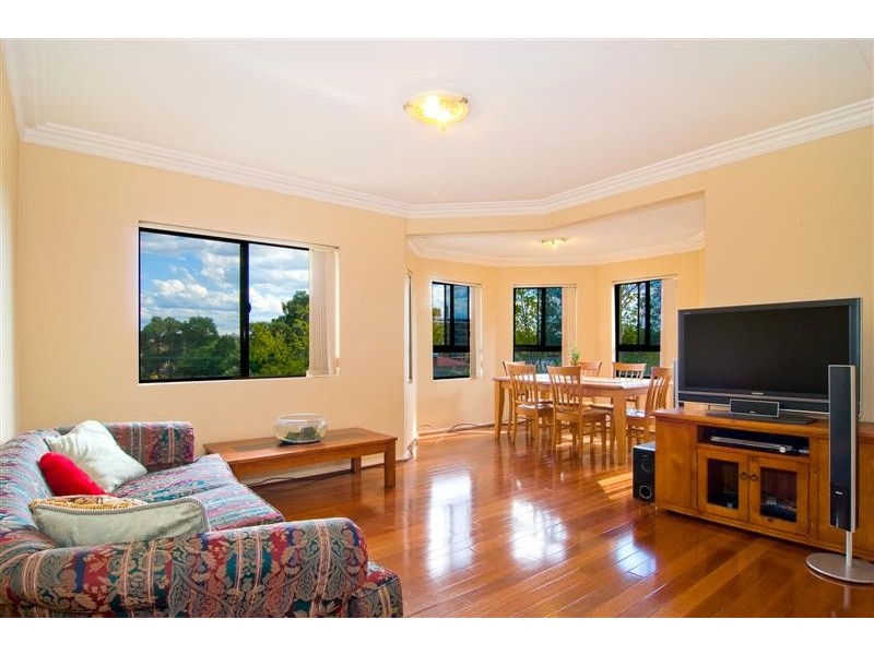 8/30  Gordon Street, Burwood NSW 2134