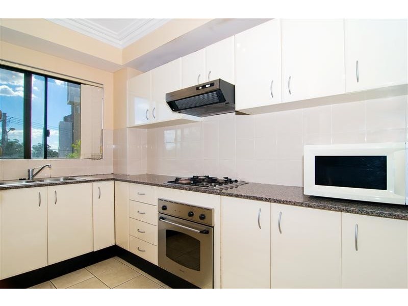 8/30  Gordon Street, Burwood NSW 2134