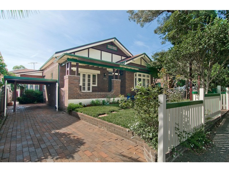 16 Ivanhoe Road, Croydon NSW 2132