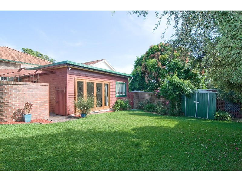 16 Ivanhoe Road, Croydon NSW 2132