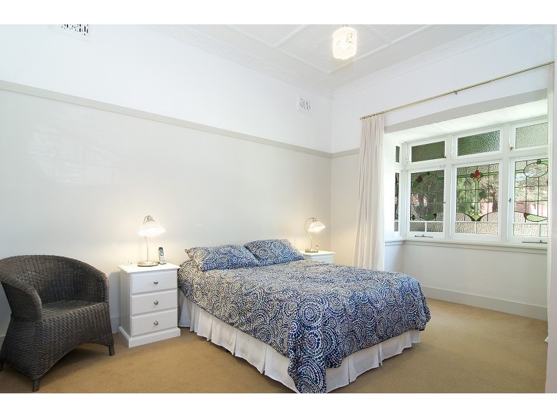 16 Ivanhoe Road, Croydon NSW 2132