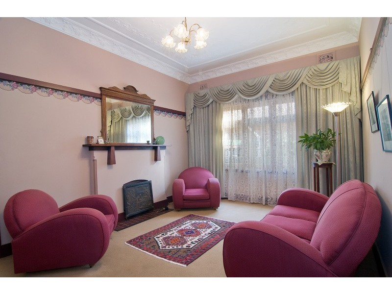 16 Ivanhoe Road, Croydon NSW 2132