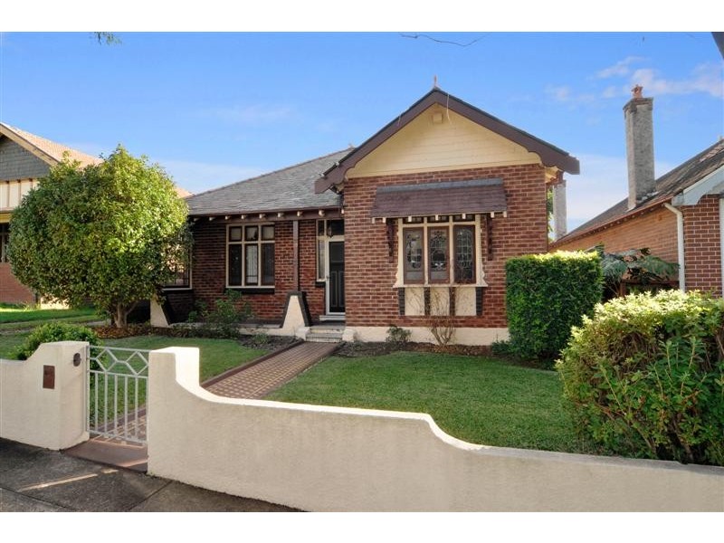 27 Tahlee Street, Burwood NSW 2134