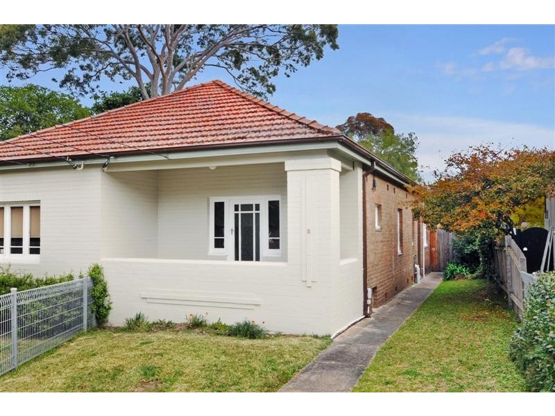 5 Kent Ave, Croydon Park NSW 2133