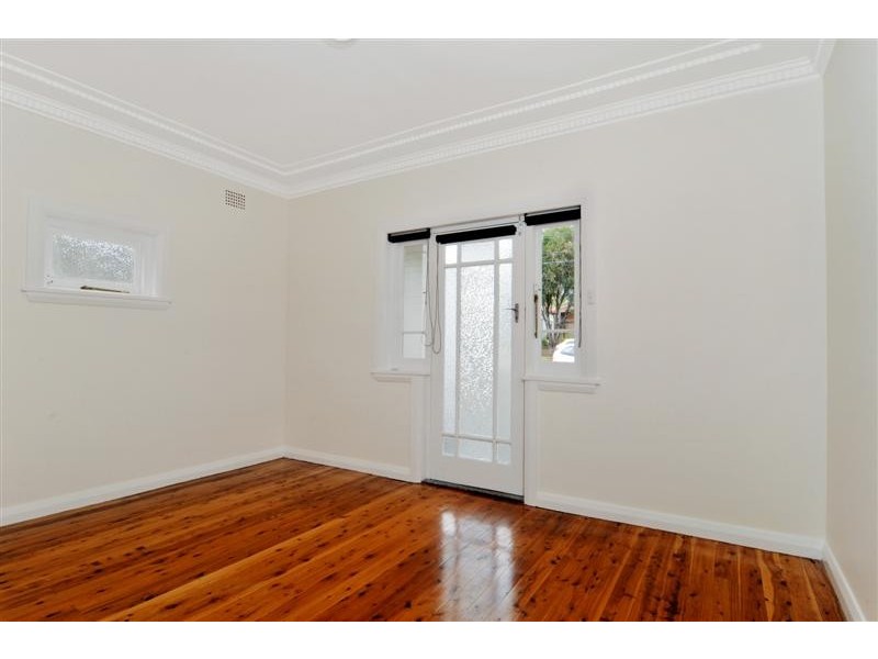 5 Kent Ave, Croydon Park NSW 2133