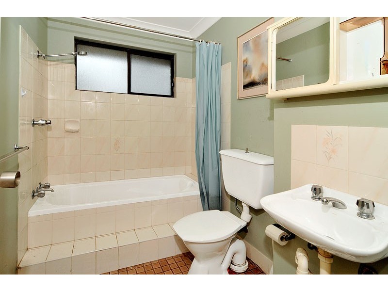 9 Dameeli Ave, Kirrawee NSW 2232